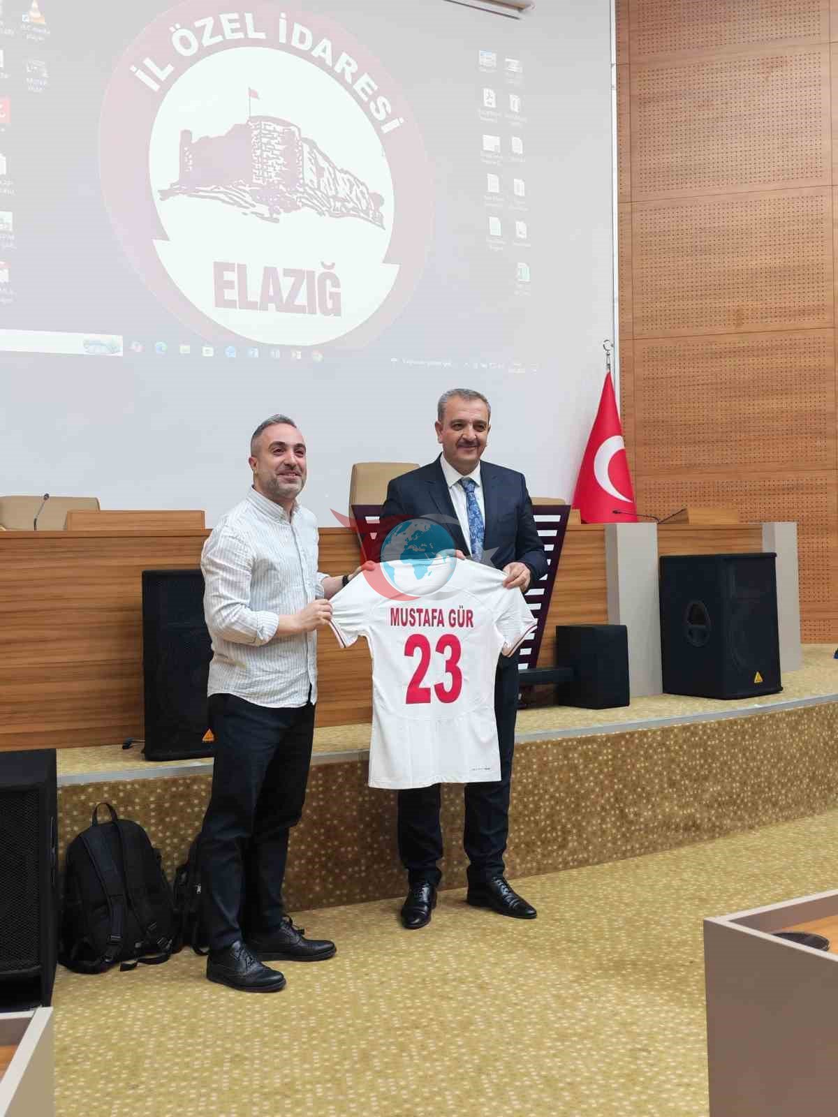 Elazığ&rsquo;da UEFA Kaleci B Antrenör Eğitim Programı başladı