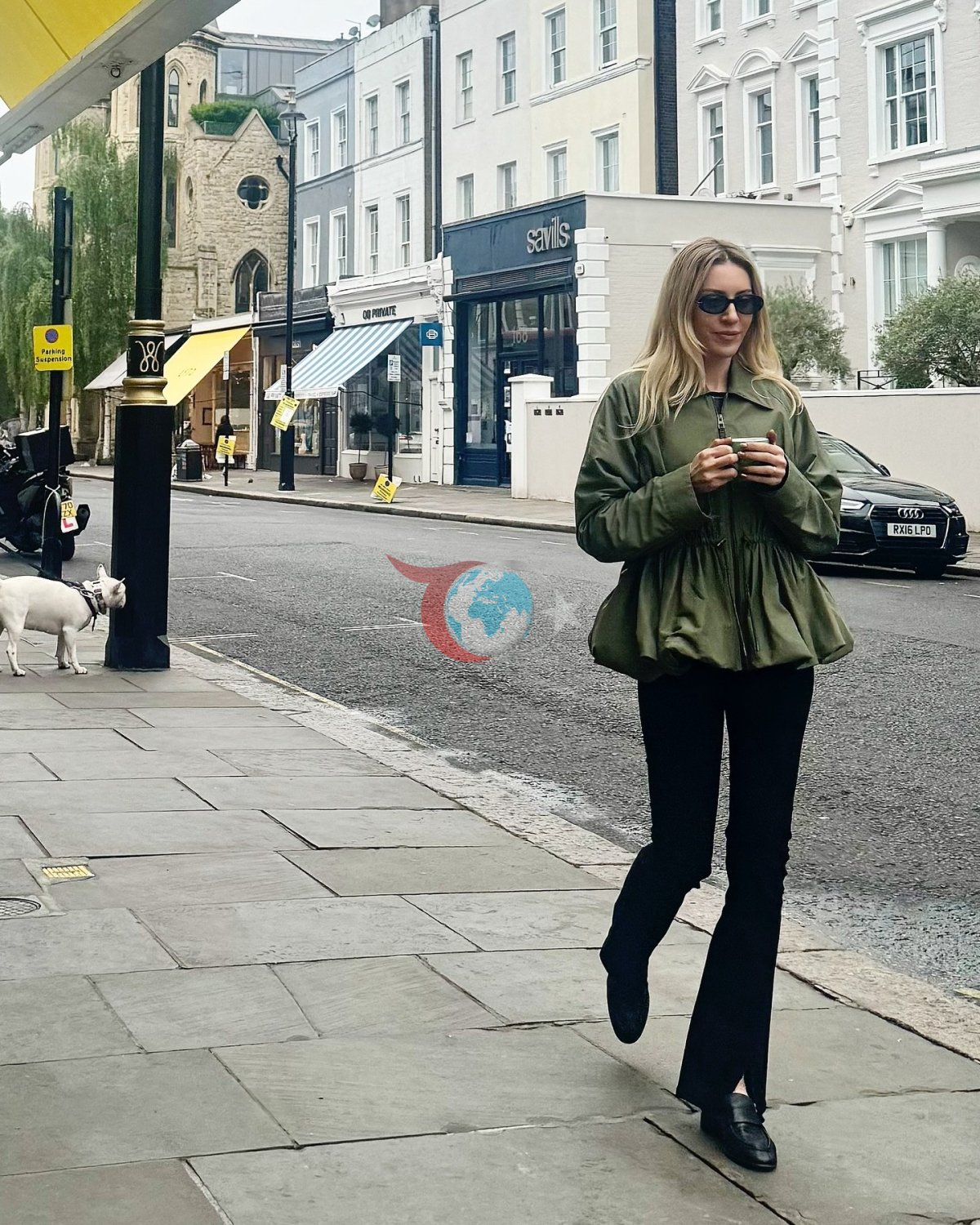 Sinem Kobal’ın Londra Şıklığı: Takipçileri Yeni Karelere Bayıldı