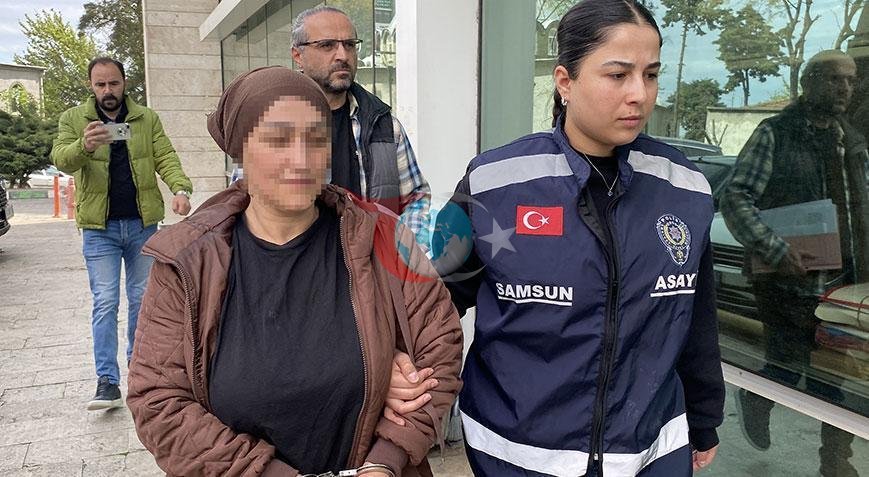 Yeğeninin Altınlarıyla Araba Alan Teyze Şoke Etti