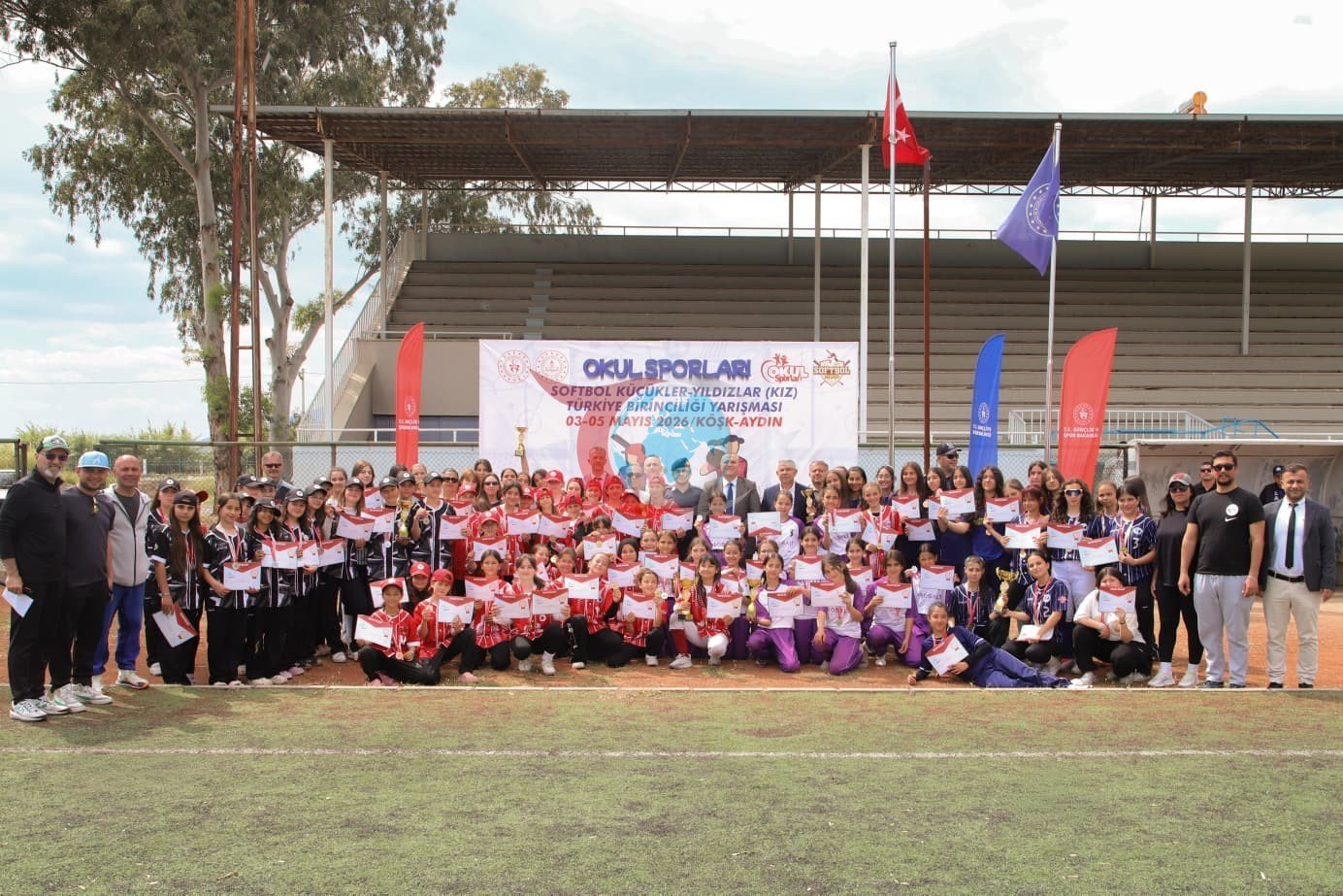 Aydın'da Softbol Türkiye Şampiyonası Heyecanı Sona Erdi