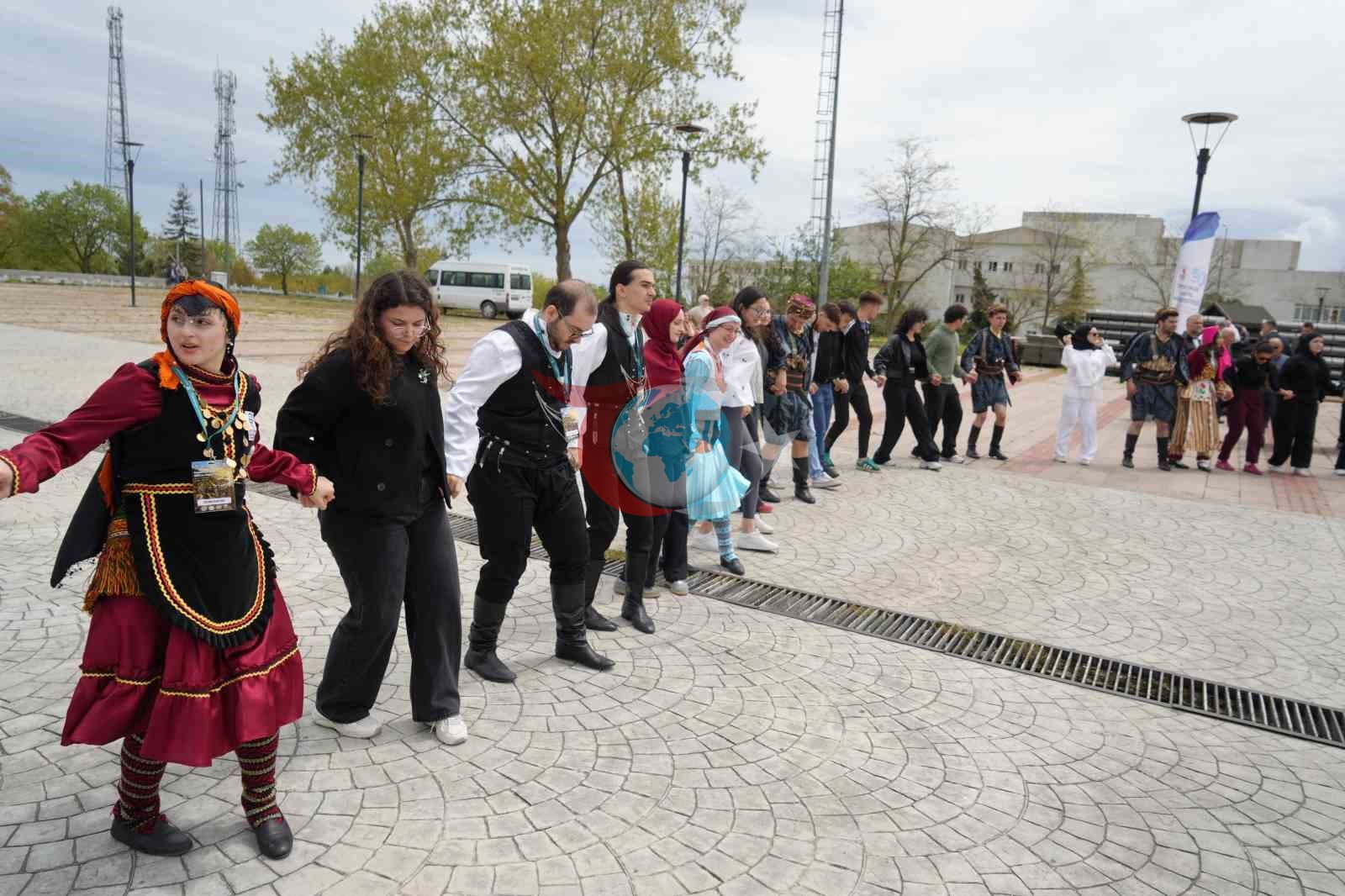 Üniversite Gençliği Hıdırellez Şenliklerinde Bir Araya Geldi