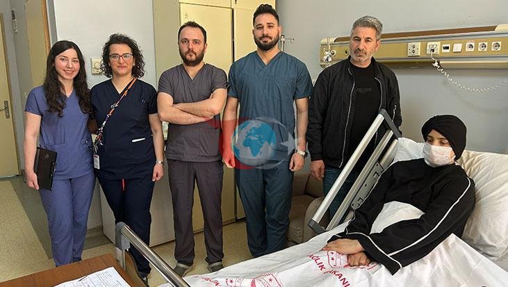 Doğum Masasında Çifte Başarı: Hem Anne Oldu Hem de Sağlığına Kavuştu