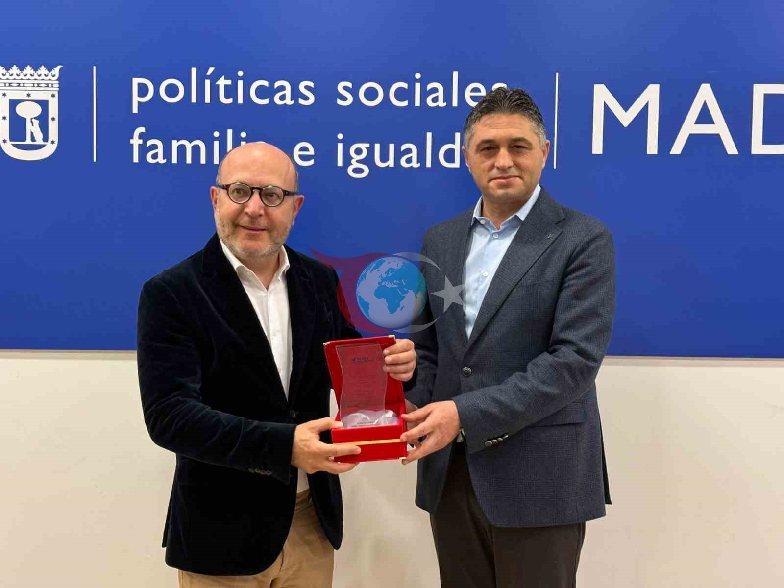 Aliağa Belediyesi'nin Sosyal Hizmet Modeline Madrid'de Yoğun İlgi