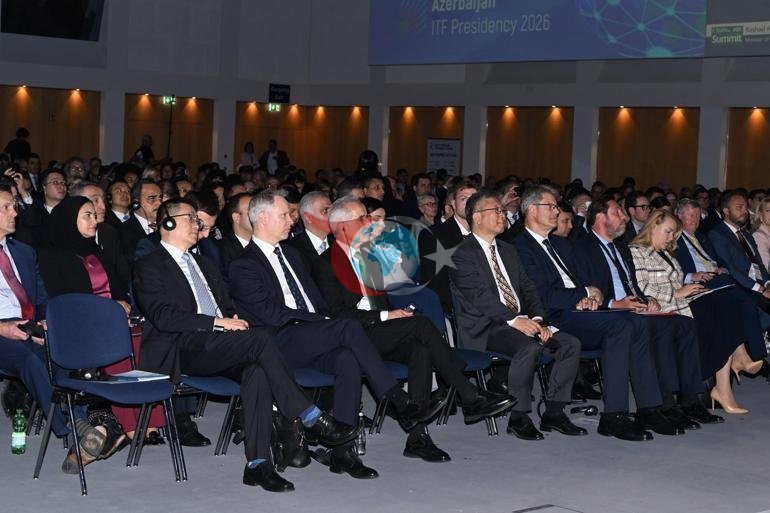 Ulaştırma ve Altyapı Bakanı Uraloğlu, Almanyada