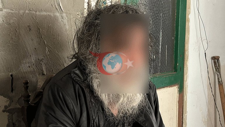 Gebze’de İnanılmaz Olay 1 yıldır dışarı çıkmamış: Çöp evin altından dram çıktı