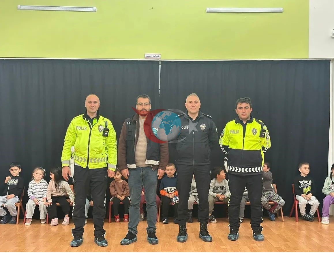 Tomarza&rsquo;da minik öğrencilere trafik eğitimi