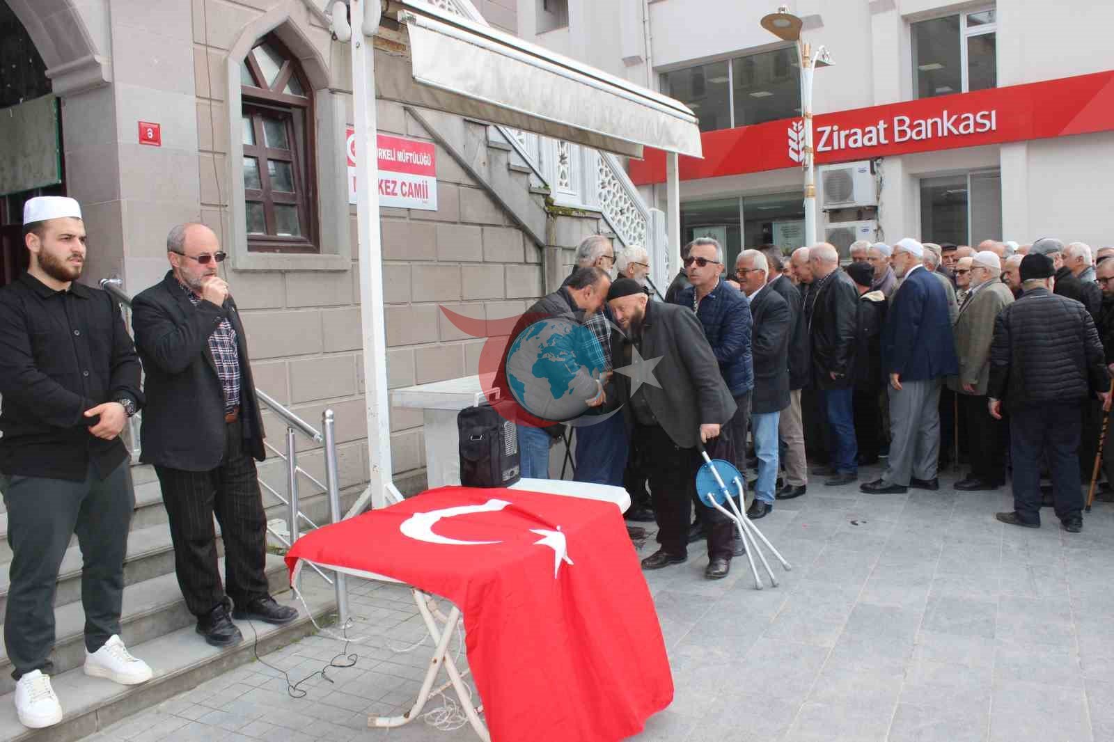 Türkeli&rsquo;de hacı adaylarına duygusal uğurlama