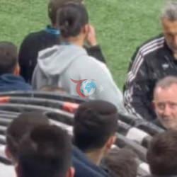 Son düdükle birlikte 'İstifa' sesleri! Taraftarlar Sergen Yalçın'a şişe fırlattı