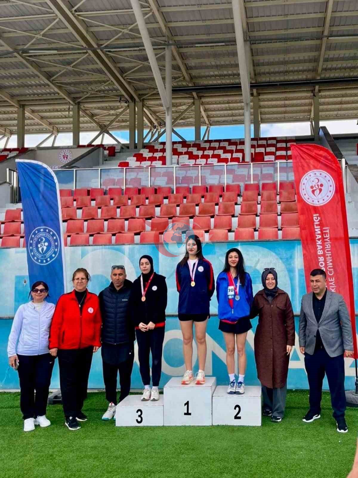 Bilecikli atletizm sporcusu Türkiye 3&rsquo;üncüsü oldu