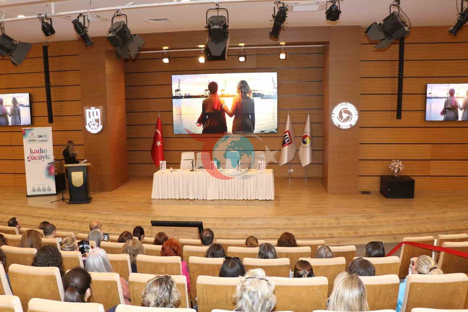 AYTO’da kadınlara dış ticaret eğitimi