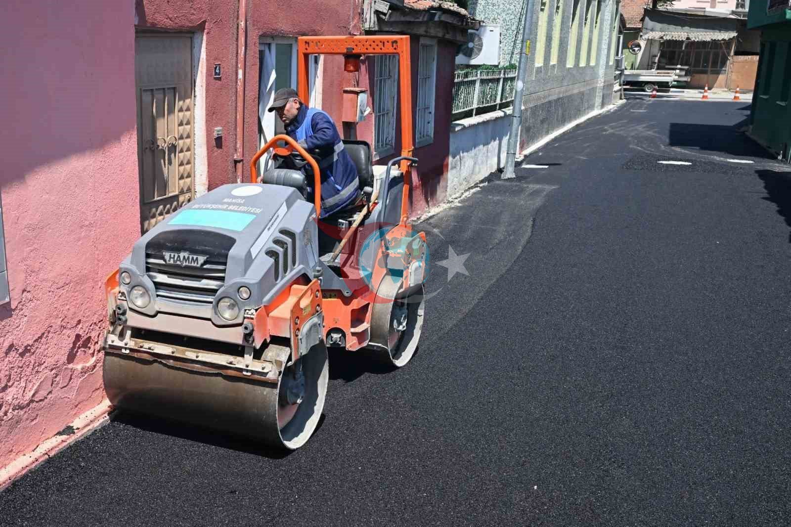 Muradiye'de Yol ve Asfalt Çalışmaları Hız Kazandı