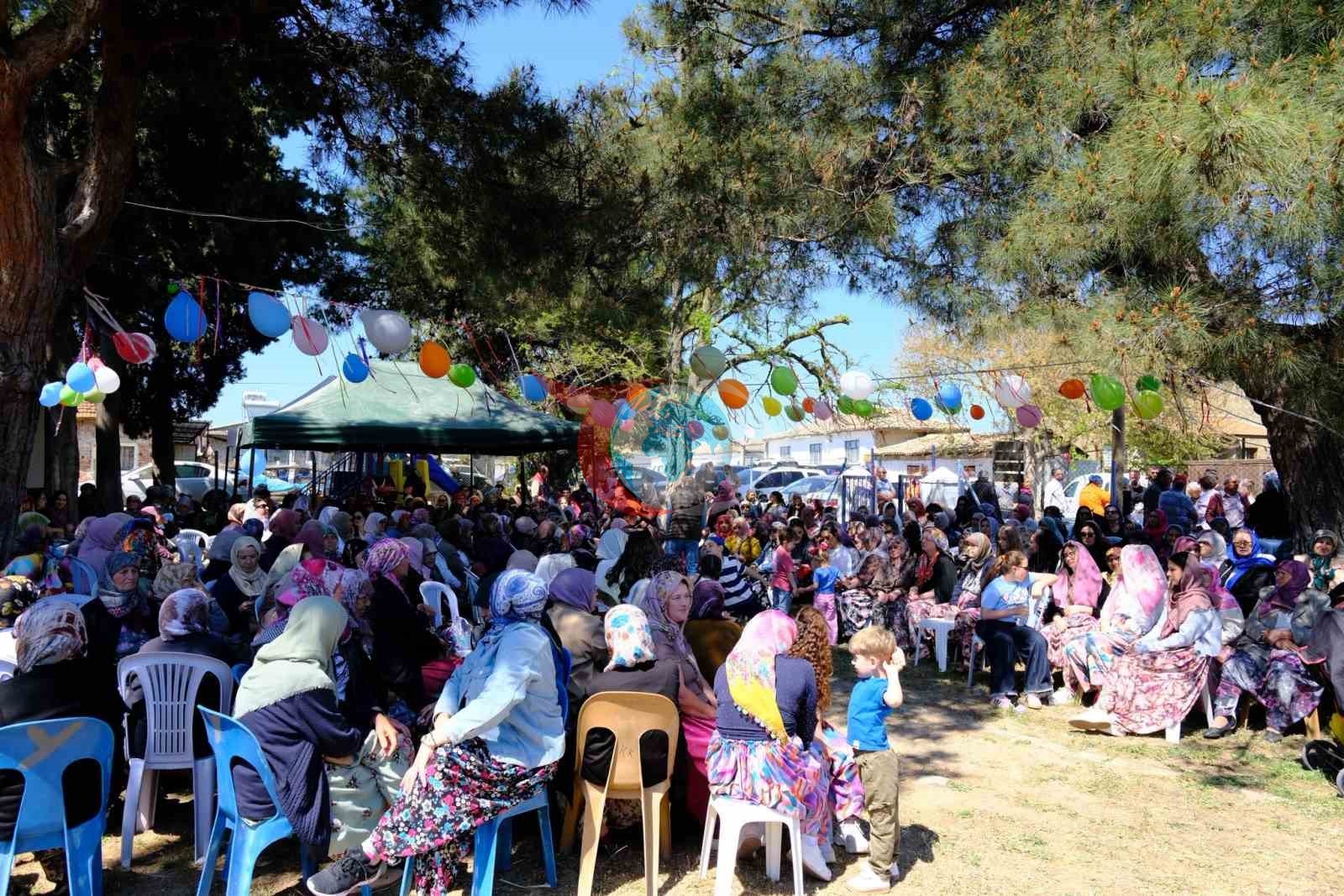 Kumköy&rsquo;de geleneksel köy hayrı düzenlendi