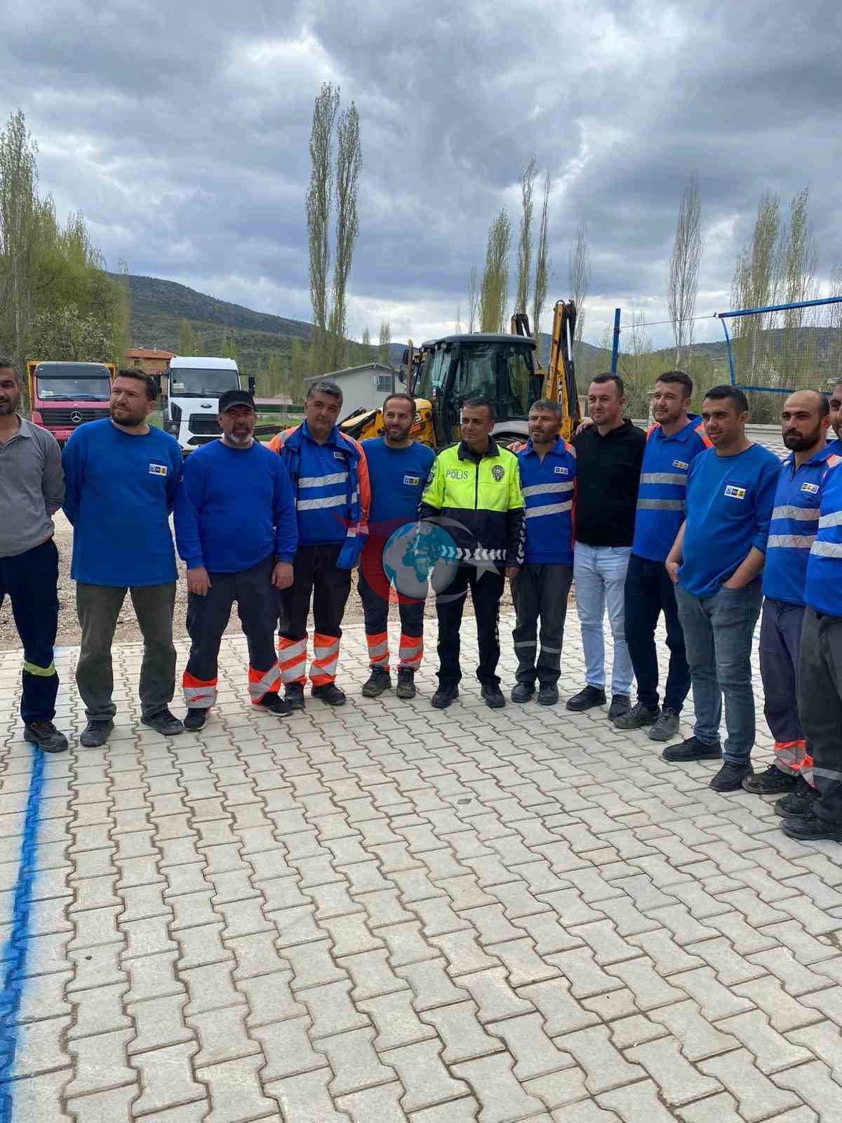 Bozkır&rsquo;da saha çalışanlarına güvenli trafik eğitimi