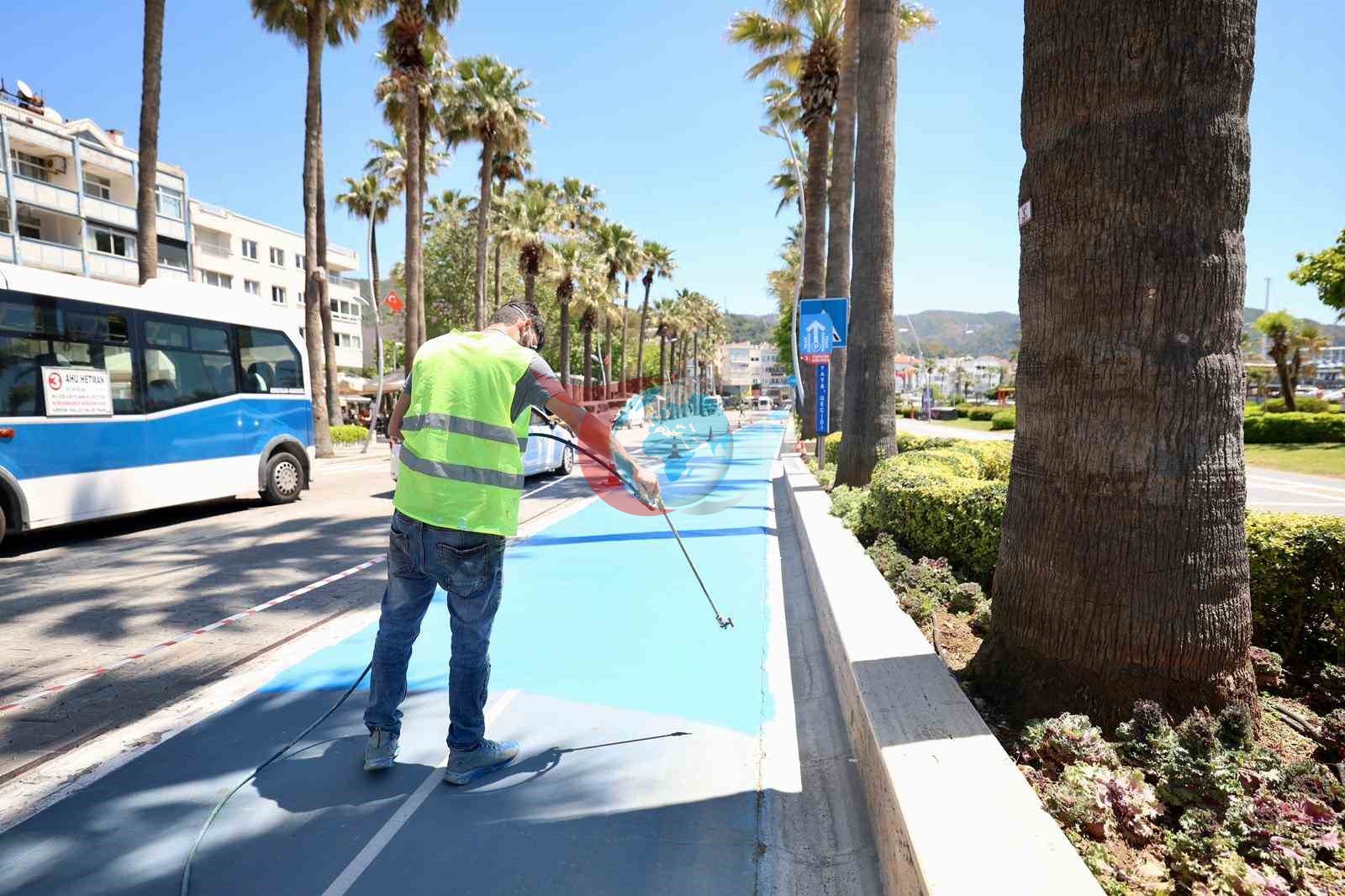 Marmarisโte bisiklet yollarฤฑ bakฤฑmdan geรงiyor