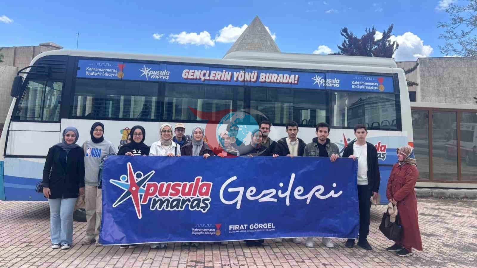 Milli teknoloji hamlesi gençlere yerinde anlatıldı