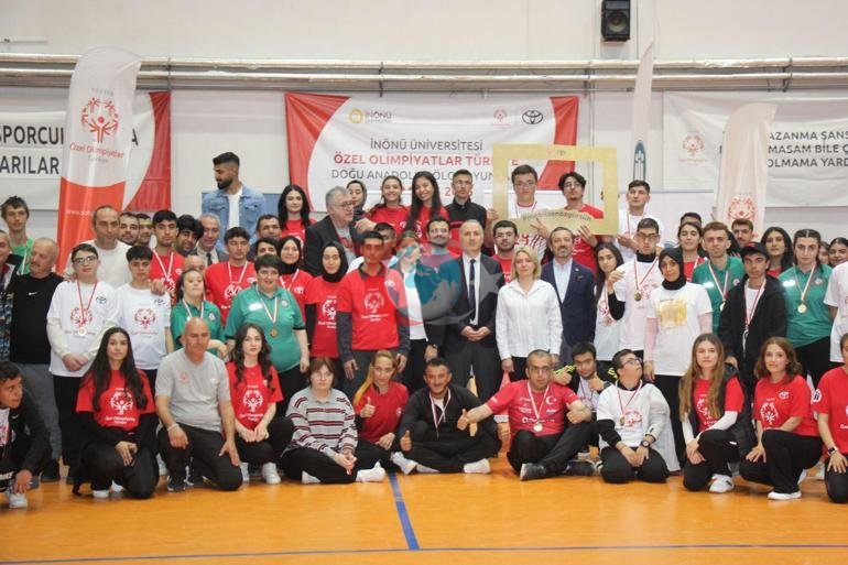 Malatya’da özel sporcular sahada iz bıraktı