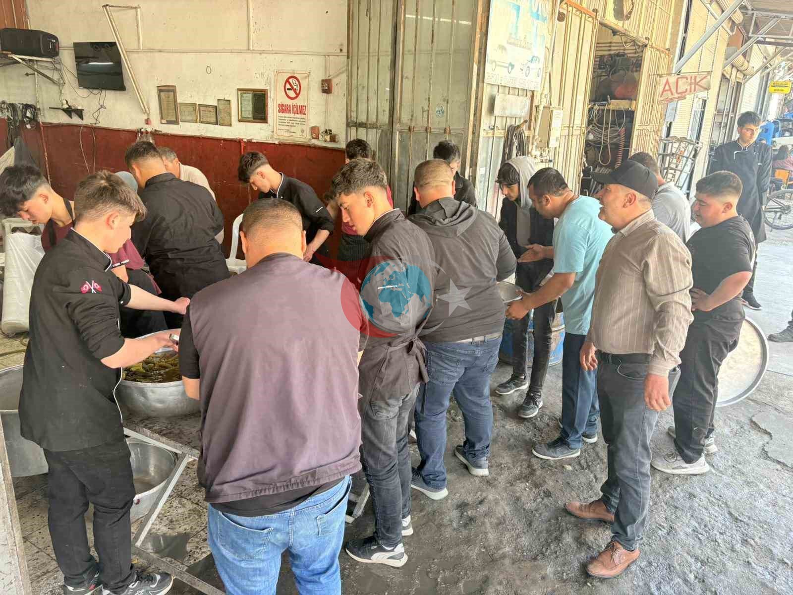 Gördes Sanayi Sitesi’nden 6 bin kişilik hayır yemeği