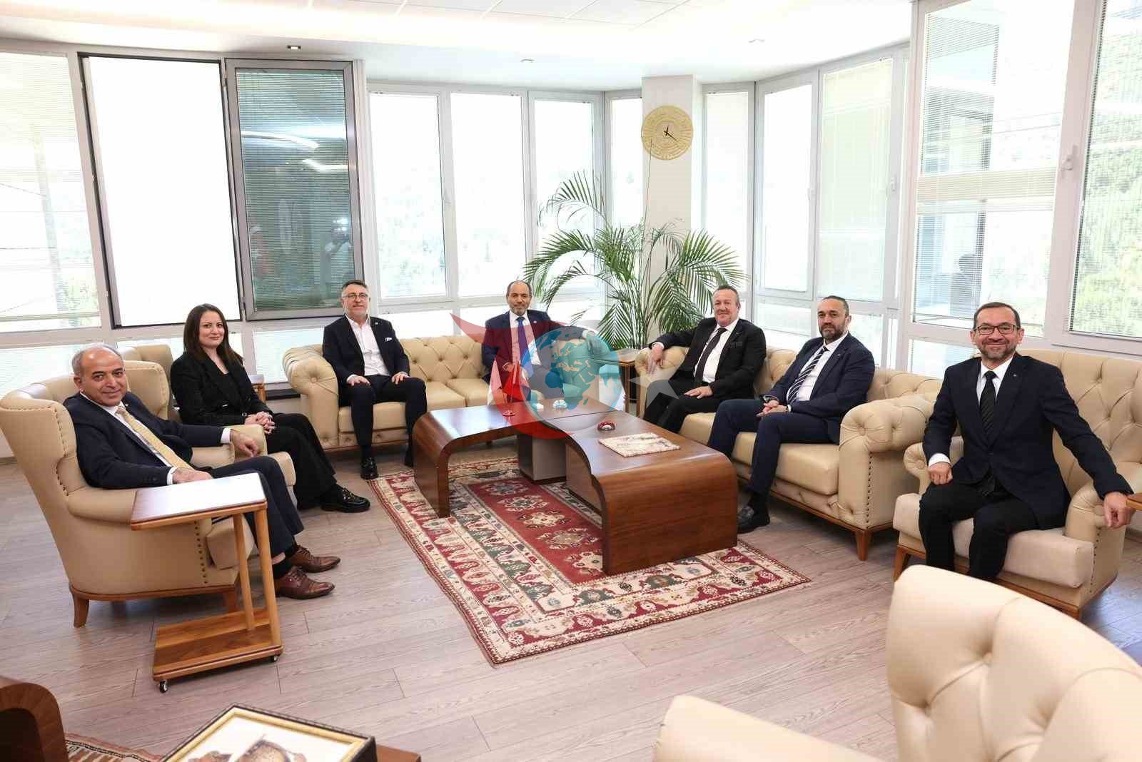 Denizli OSB Yönetimi, Rektör Mahmud Güngör’e ziyaret etti