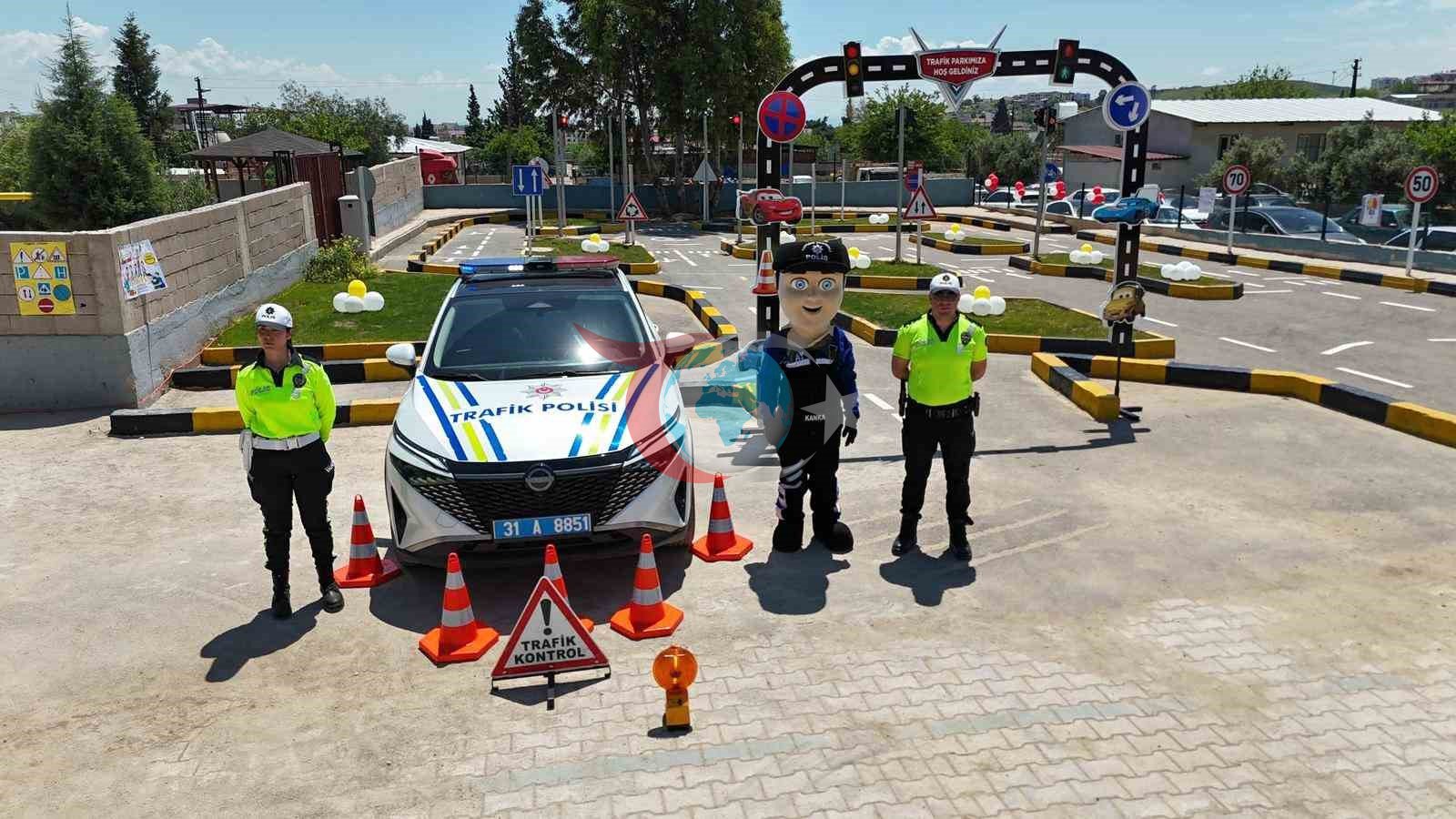 Kırıkhan&rsquo;da öğrenciler trafik kurallarını bilgilendirme pistinde öğrenecek