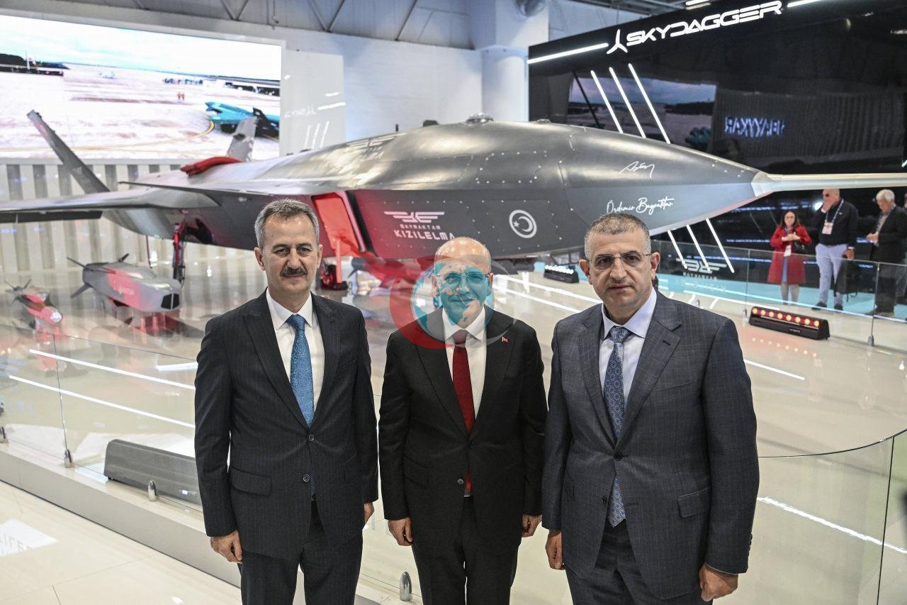 Bakan Şimşek’ten SAHA 2026'ya ziyaret: 'Savunma sanayii ekonominin motoru olacak!'