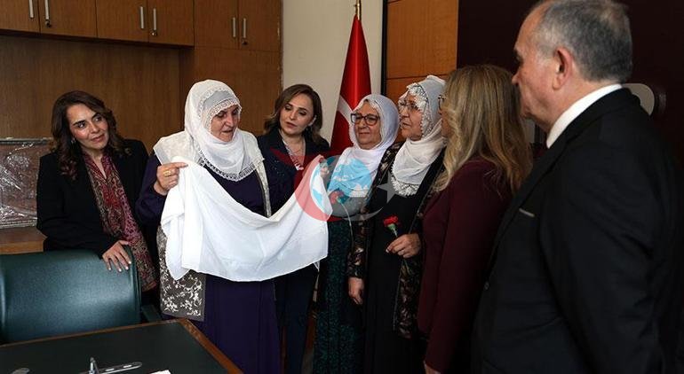 Barış Annelerinden MHPye ziyaret Görüşme 1 saat sürdü