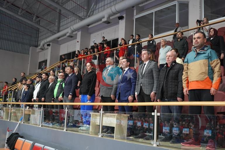 Bolu’da 41 ilden 396 sporcunun güreş heyecanı
