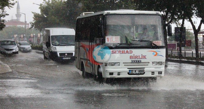 Edirne&rsquo;de toplu ulaşım ücretlerine zam kararına tepki