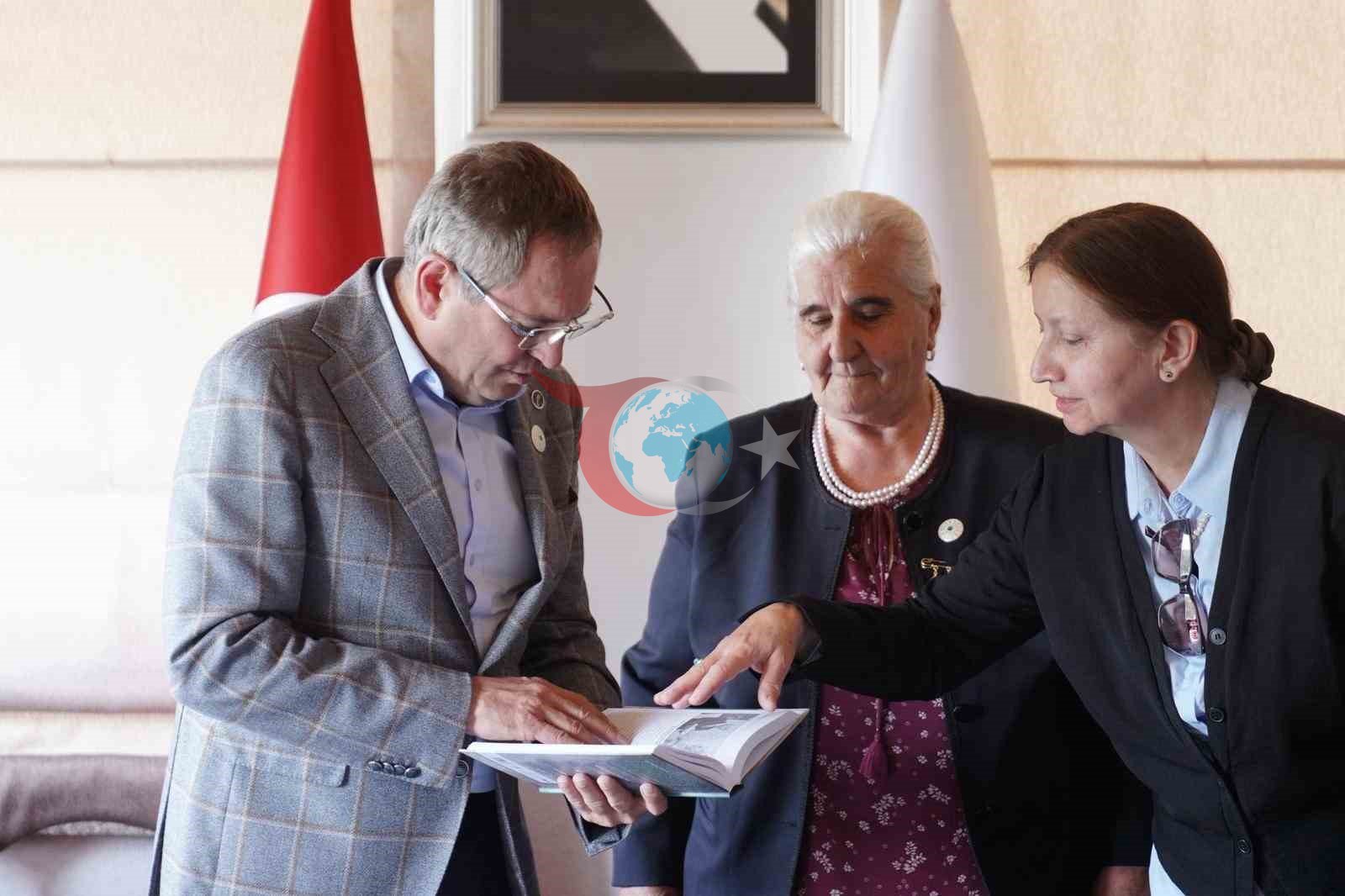 Srebrenitsa Anneleri Ayvalık'ta Buluştu