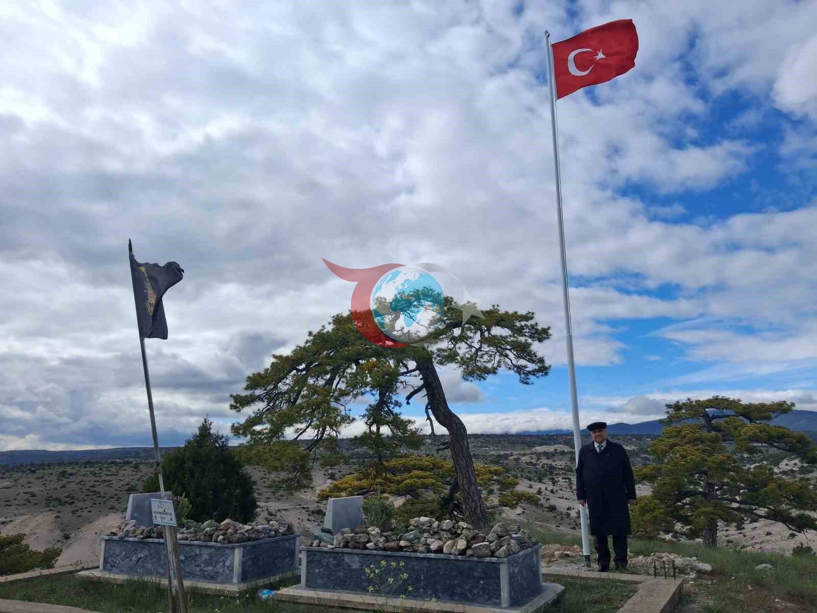 Doğan Baba ve Gelininin Kabirleri Yenilendi