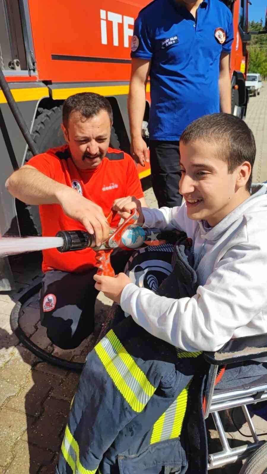 Kanatsız Melekler&rsquo;den özel bireylere ve ailelerine moral dolu bahar kutlaması