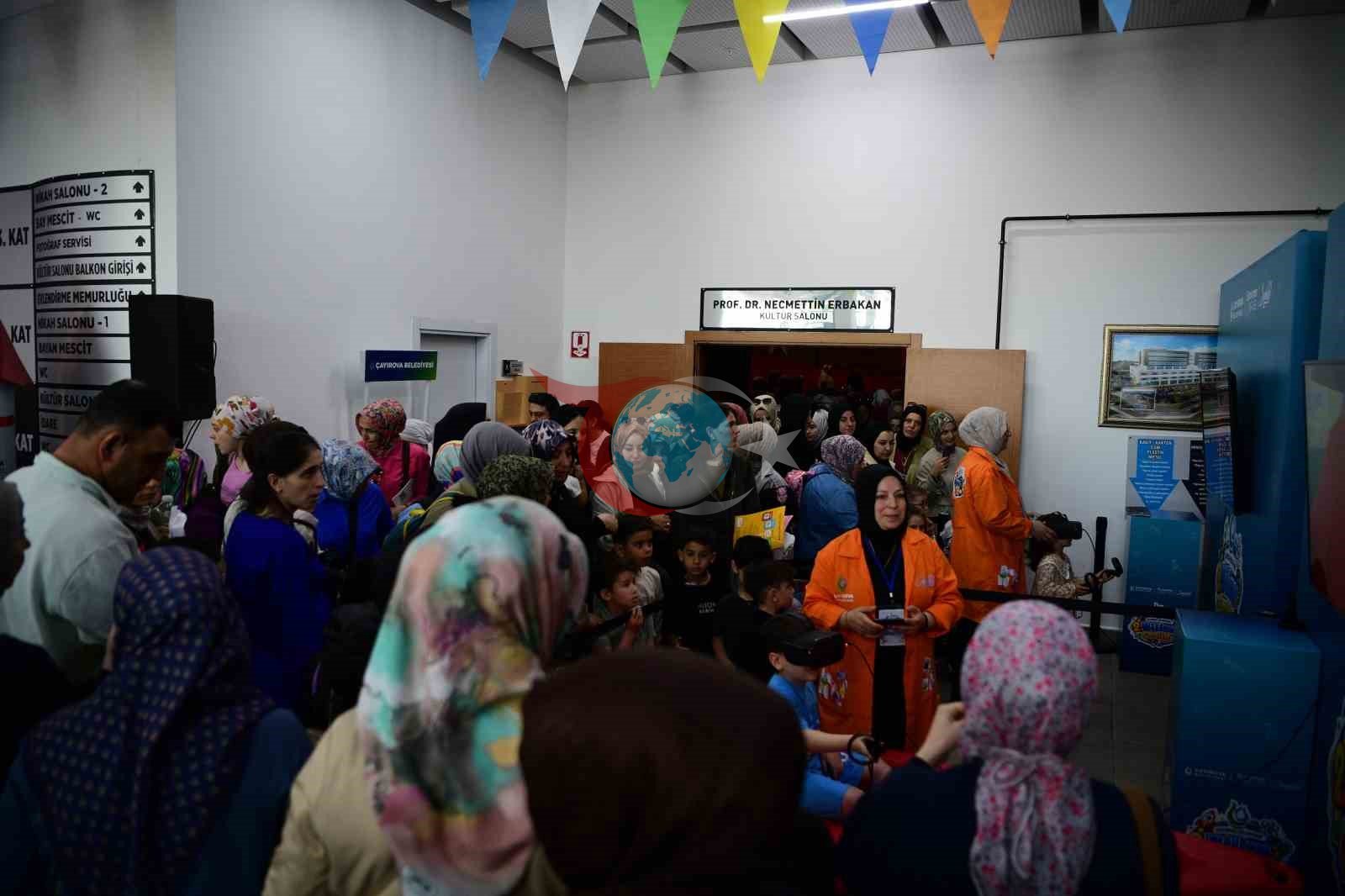 Çayırova'da Bilim Şenliği Büyük İlgi Görüyor