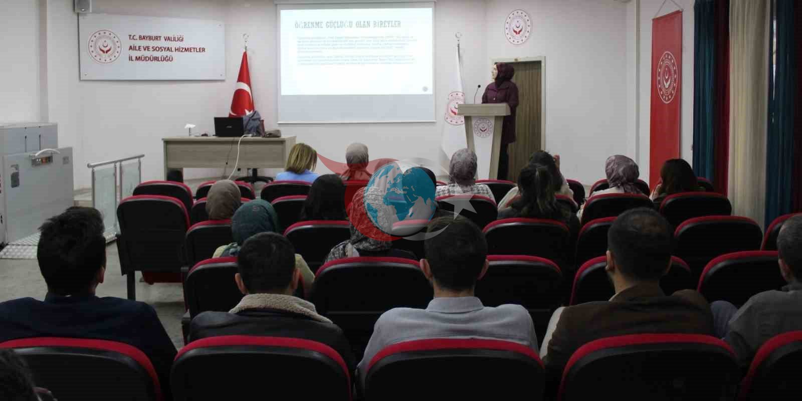 Bayburt’ta Meslek Elemanlarına Özel Çocuklarla İlgili Eğitim Verildi