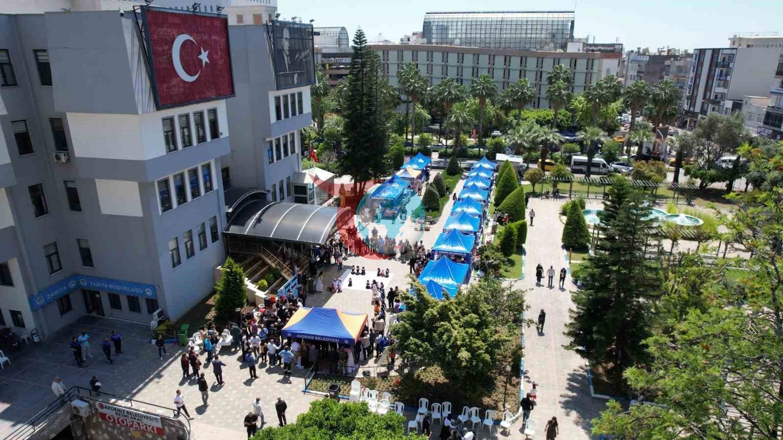 Akdeniz&rsquo;de Anneler Günü etkinliği yoğun ilgi