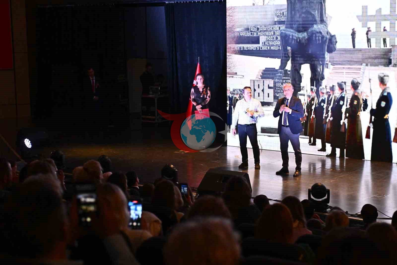 Rus Zafer Bayramı Muratpaşa’da Coşkuyla Kutlandı