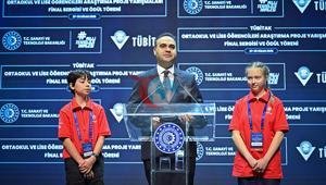 Bakan Kacır: Cesur, meraklı ve özgüveni yüksek bir nesil yetişiyor