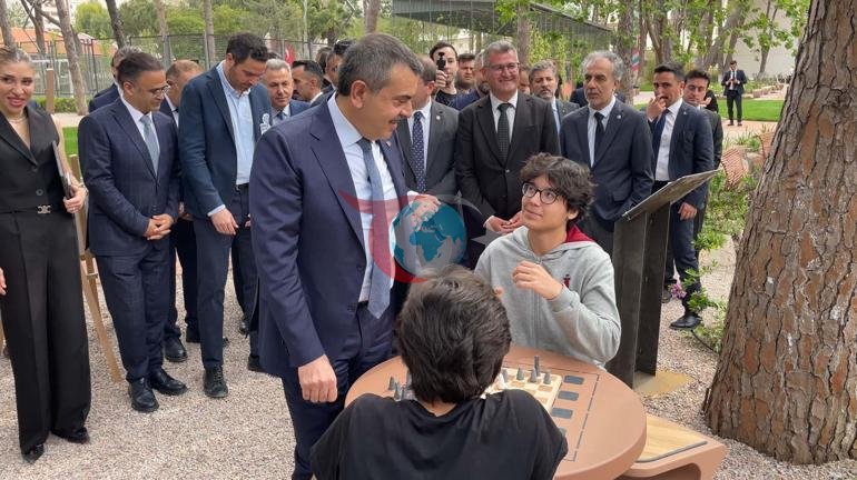 Bakan Tekin: Eğitim öğretim toplumun bütün kesimlerini içine alan bir yapıdır