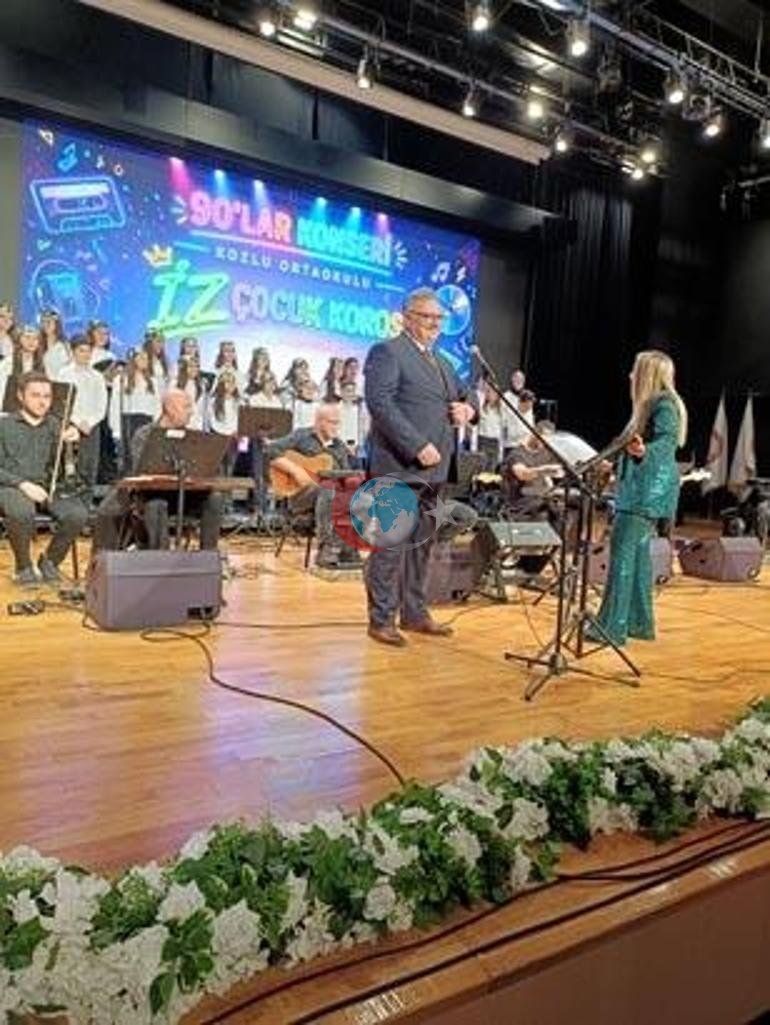 Okul müdürünün söylediği şarkıyı milyonlar izledi Profesyonel kaydı da ortaya çıktı