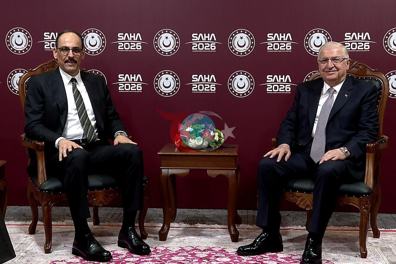 Savunma Bakanı Güler, MİT Başkanı Kalın ile SAHA 2026 Fuarı'nda Buluştu