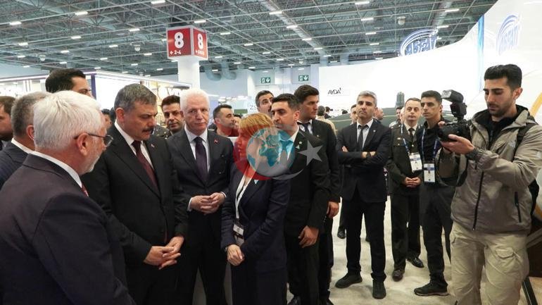 İçişleri Bakanı Çiftçi, SAHA 2026’yı ziyaret etti