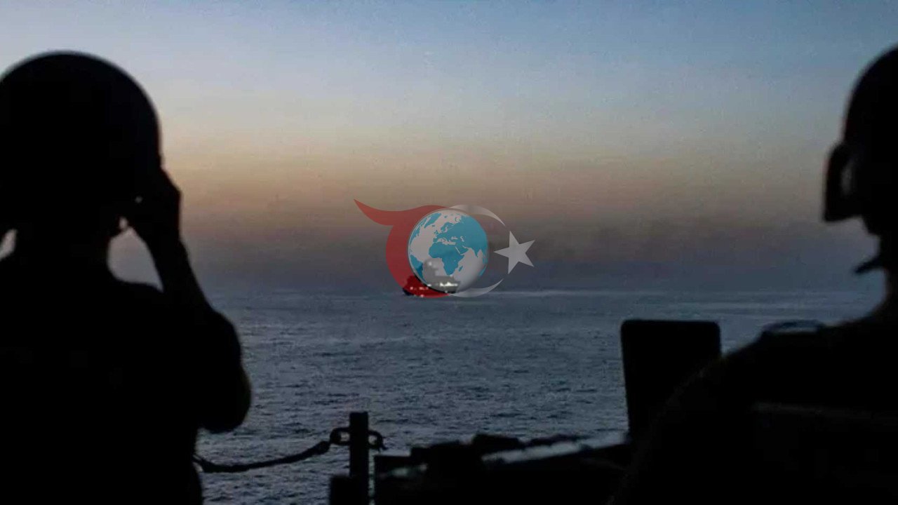 Hürmüz Boğazı'nda İran ve ABD Arasında Tansiyon Yükseliyor
