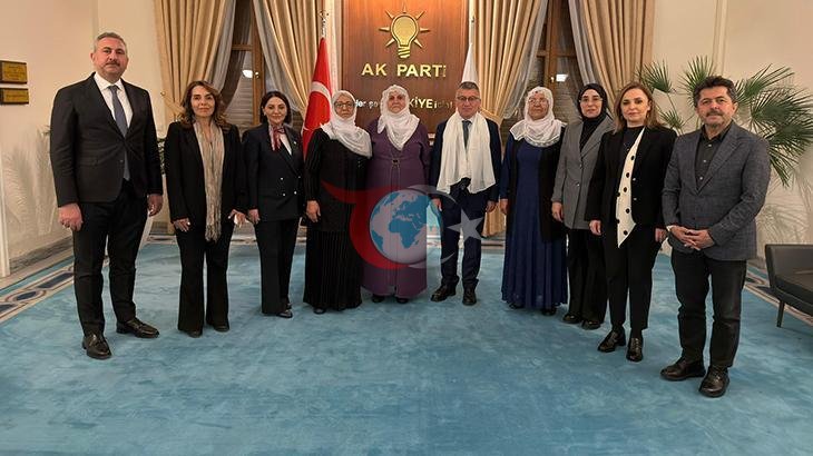 'Barış Anneleri' AK Parti'yi Ziyaret Etti