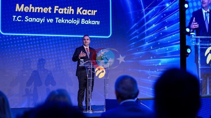 Bakan Kacır'dan Türk Teknoloji Girişimlerine Büyük Destek