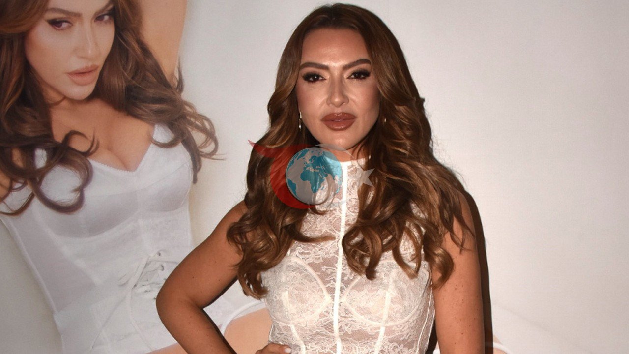 Hadise'nin Lansman Gecesinde Ünlü İsimler Buluştu