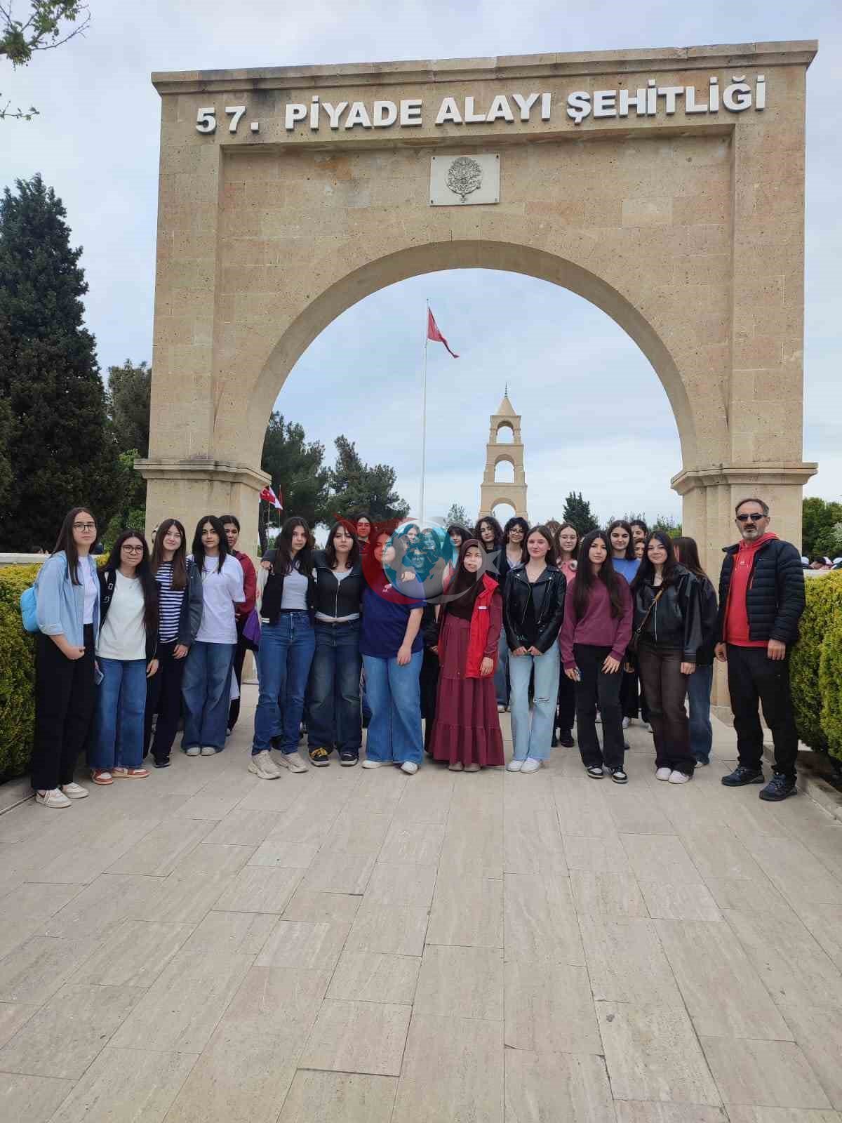 Menteşeli gençler