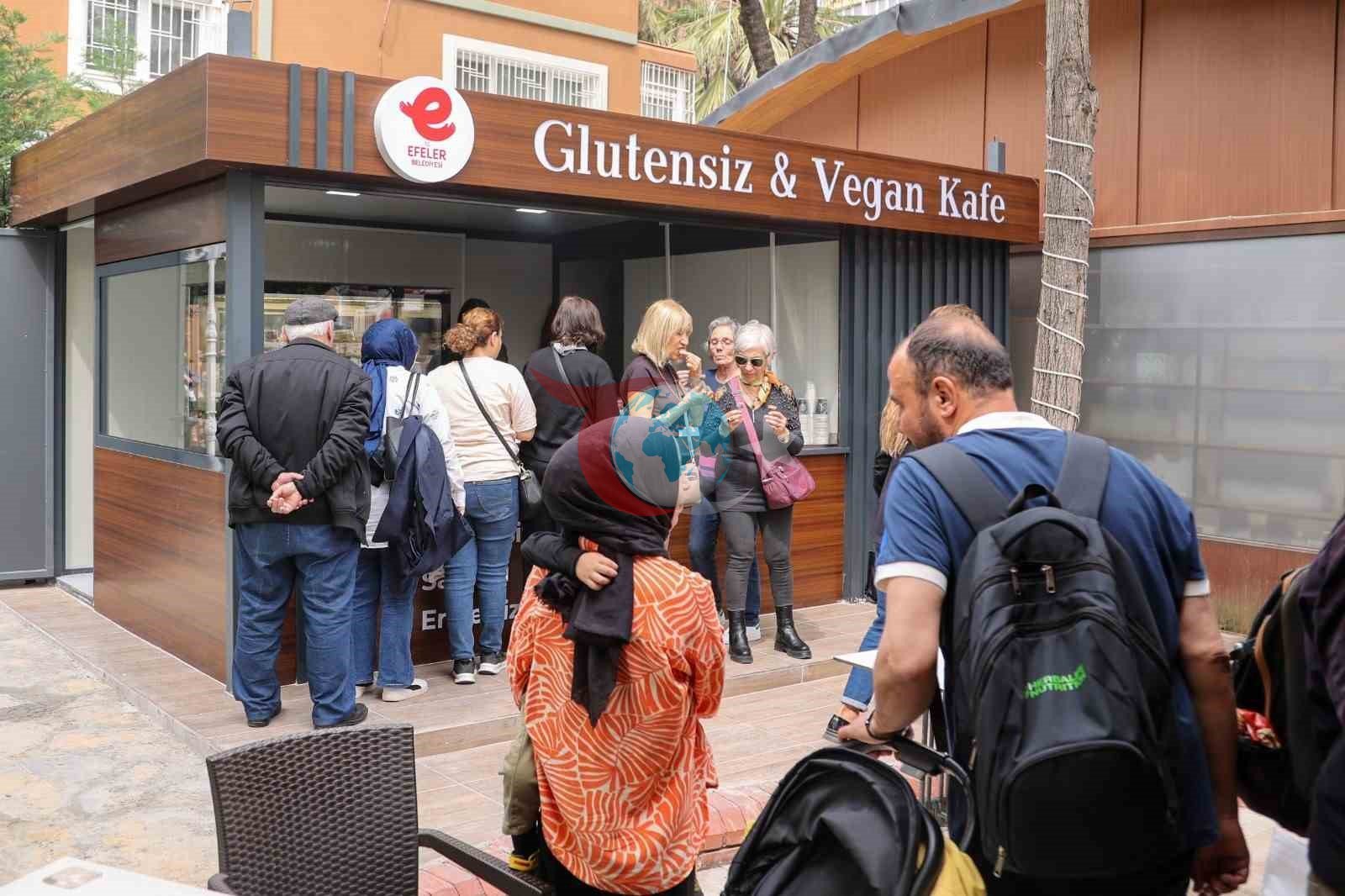 Efeler'de Çölyak Hastaları İçin Güvenli Bir Mekan: Glutensiz & Vegan Kafe