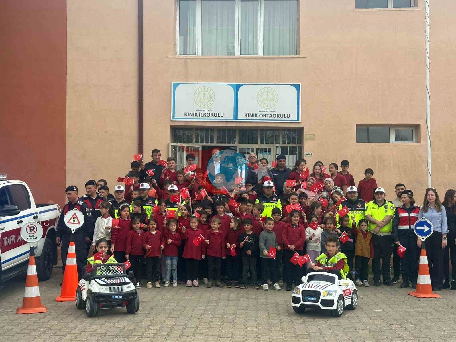 Kaymakam Kara'dan Çocuklara Trafik Güvenliği Dersi