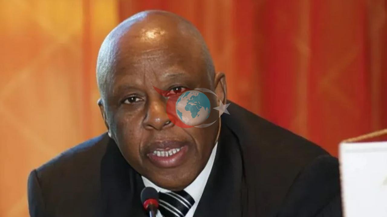 Eski Botsvana Lideri Festus Mogae Vefat Etti