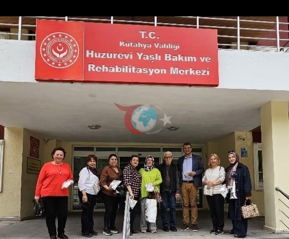 Kütahyalı Kadınlardan Huzurevi İçin Anlamlı Destek