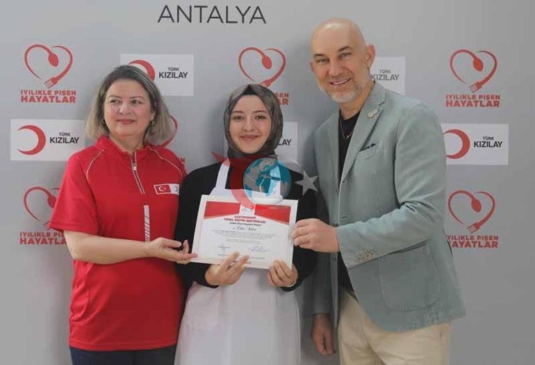Depremzede kadฤฑnlar, Antalyada ลeflerle buluลtu