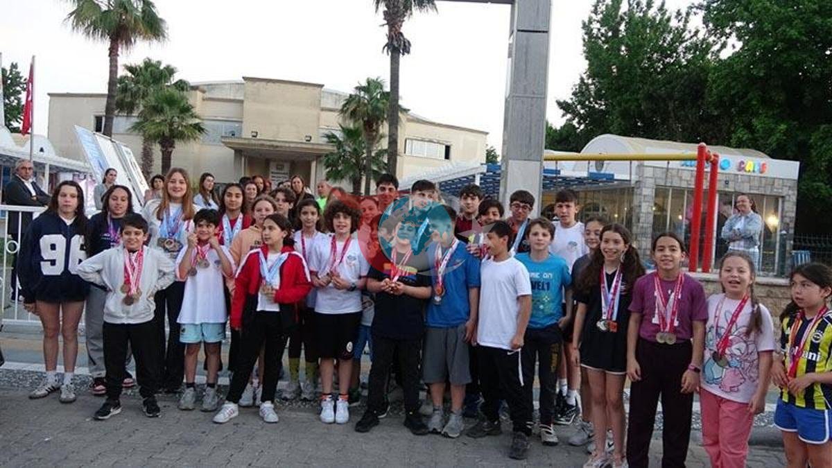 Marmarisli Yüzücüler Havuzlarının Yeniden Açılmasını Talep Ediyor